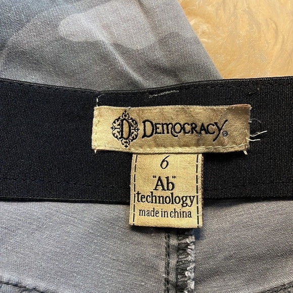 Democracy Gray Camouflage Ab Technology Jeans - Picture 2 of 9
